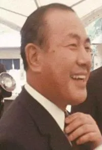 恢复中日邦交：日本战后最受欢迎领袖—田中角荣 田中角荣封面